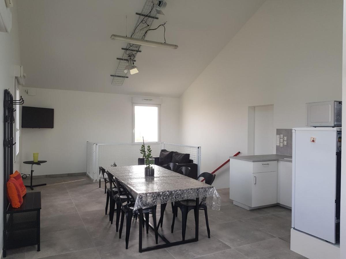 L Atelier Apartment Courtisols Екстериор снимка